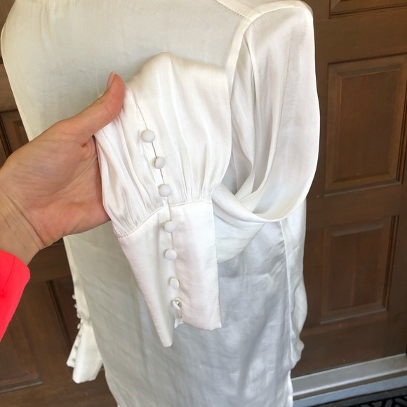 Bardot Laia Ivory Wrap Blouse Shirt size 8 or Medium - Picture 8 of 11